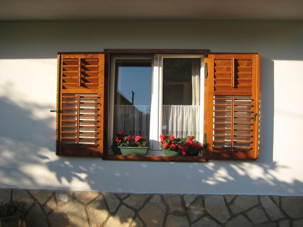 Apartment Bosiljak Jelsa  Habitación foto
